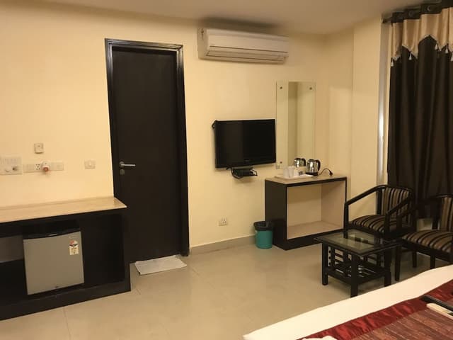 Super Deluxe Room