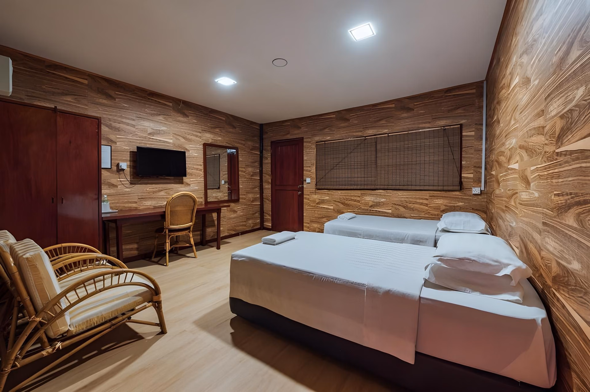 ดราก้อน อินน์ โฟลตติ้ง รีสอร์ต (Dragon Inn Floating Resort)3