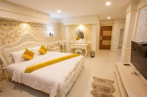 Executive Suite