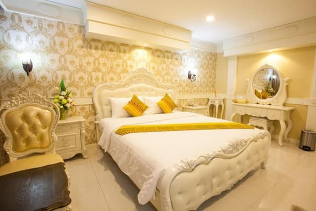 Executive Suite