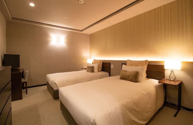 Family Suite, 3 Bedrooms, Jetted Tub, City View
