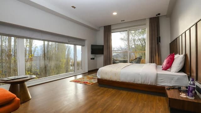 Premier Heritage Luxury Room centrally heated and air conditioned
