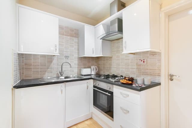 Deluxe Apartment, Private Bathroom (4)