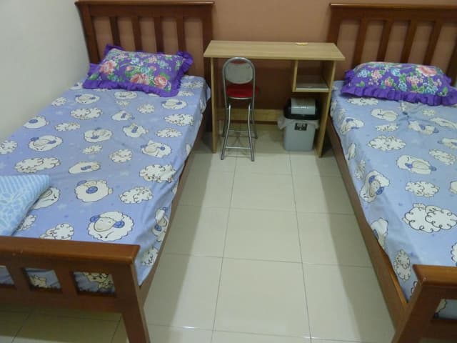 Basic Twin Room with Shared Bathroom