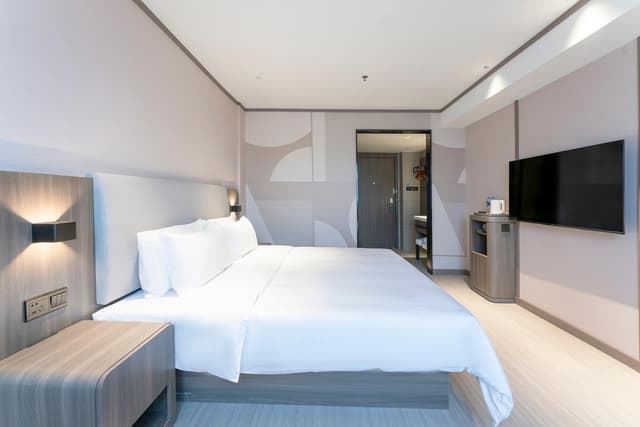 Huazhu - Superior BedRoom