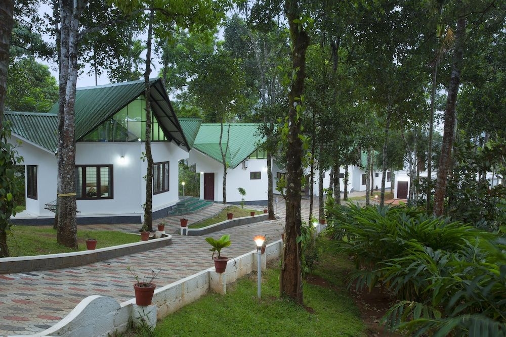 Misty Lake Resorts3
