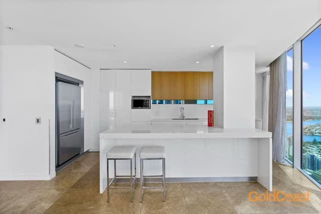 Sub Penthouse 4-Bed 4 Bath Ocean Views