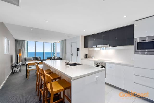 2-Bed Sub Penthouse Apartment Ocean View