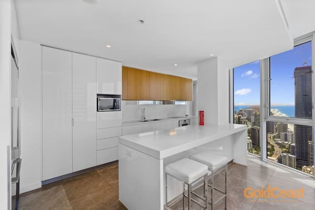 Sub Penthouse 4-Bed 4 Bath Ocean Views
