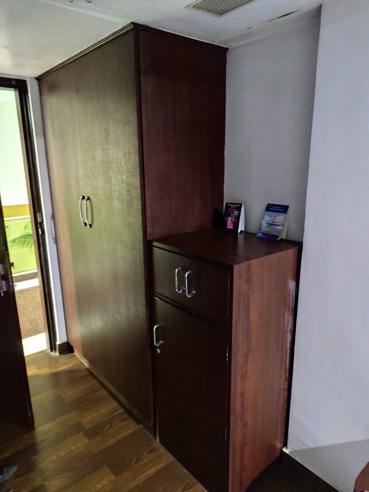 Airport City Hotel4