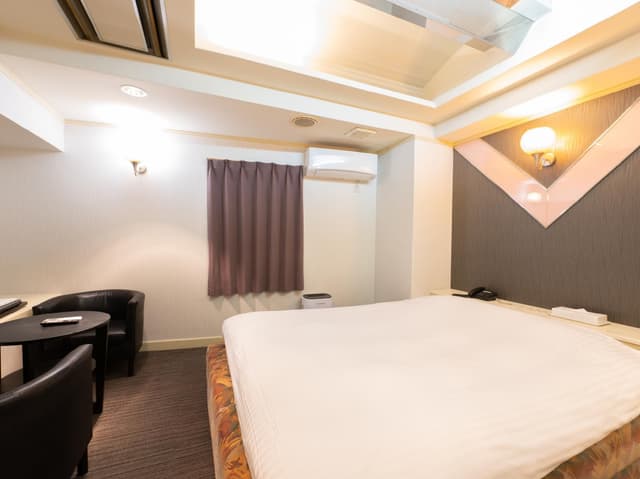Double Room A - Non-Smoking