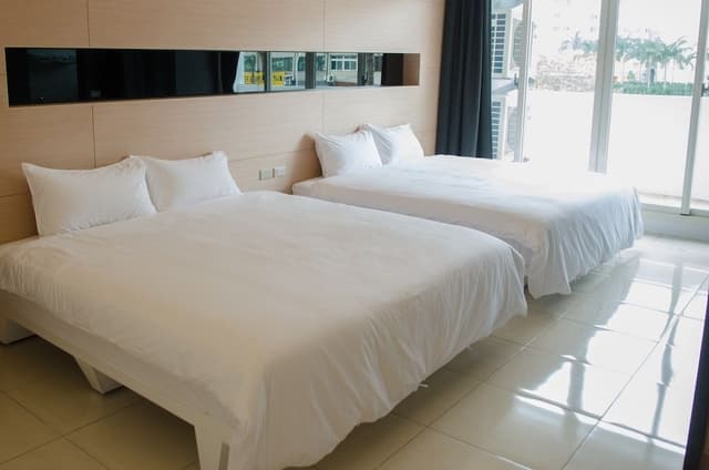 Design Quadruple Room