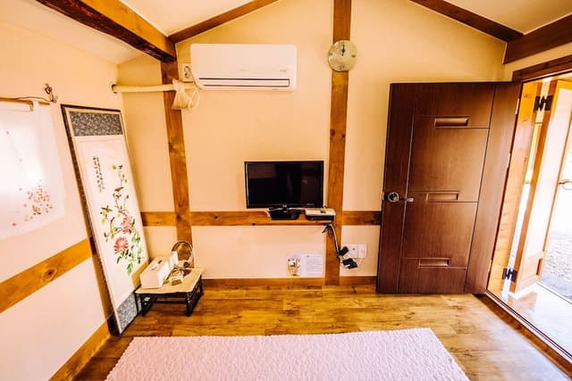 Traditional Room (Small Ondol, 2pax)