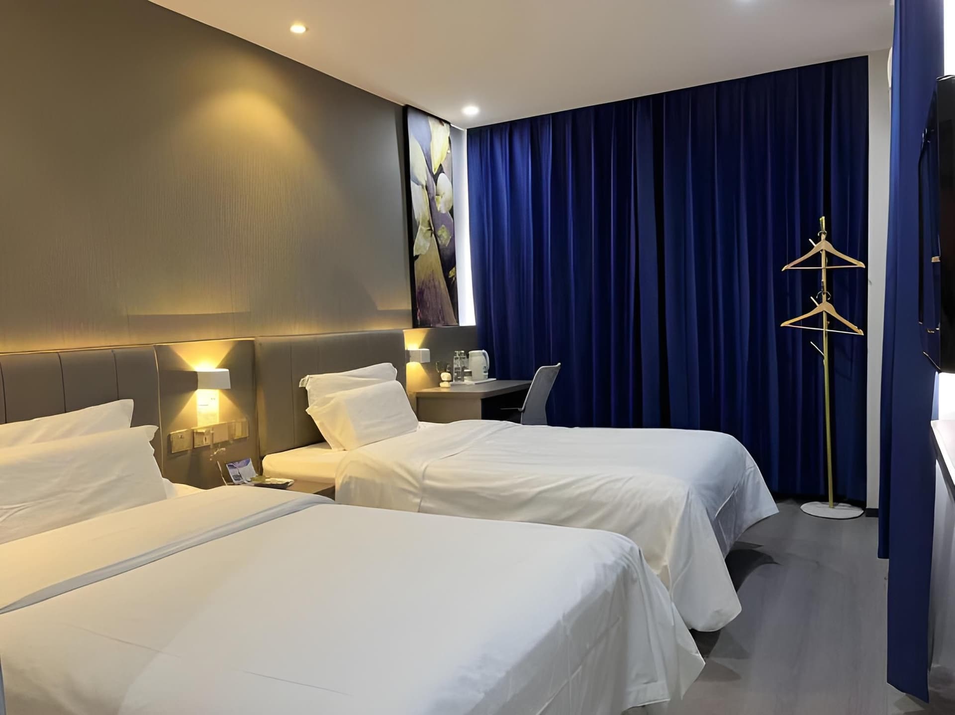 7 Days Inn Qingdao Liaoyang West Road Xinye Plaza Metro Station 7 Days Inn Qingdao Liaoyang West Road Xinye Plaza Metro Station