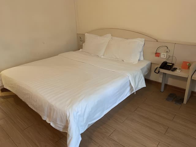 Budget Room (no window)