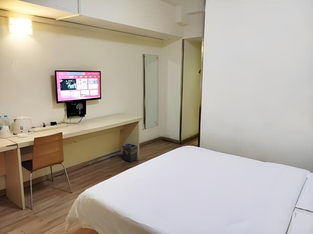 WH - Family Room