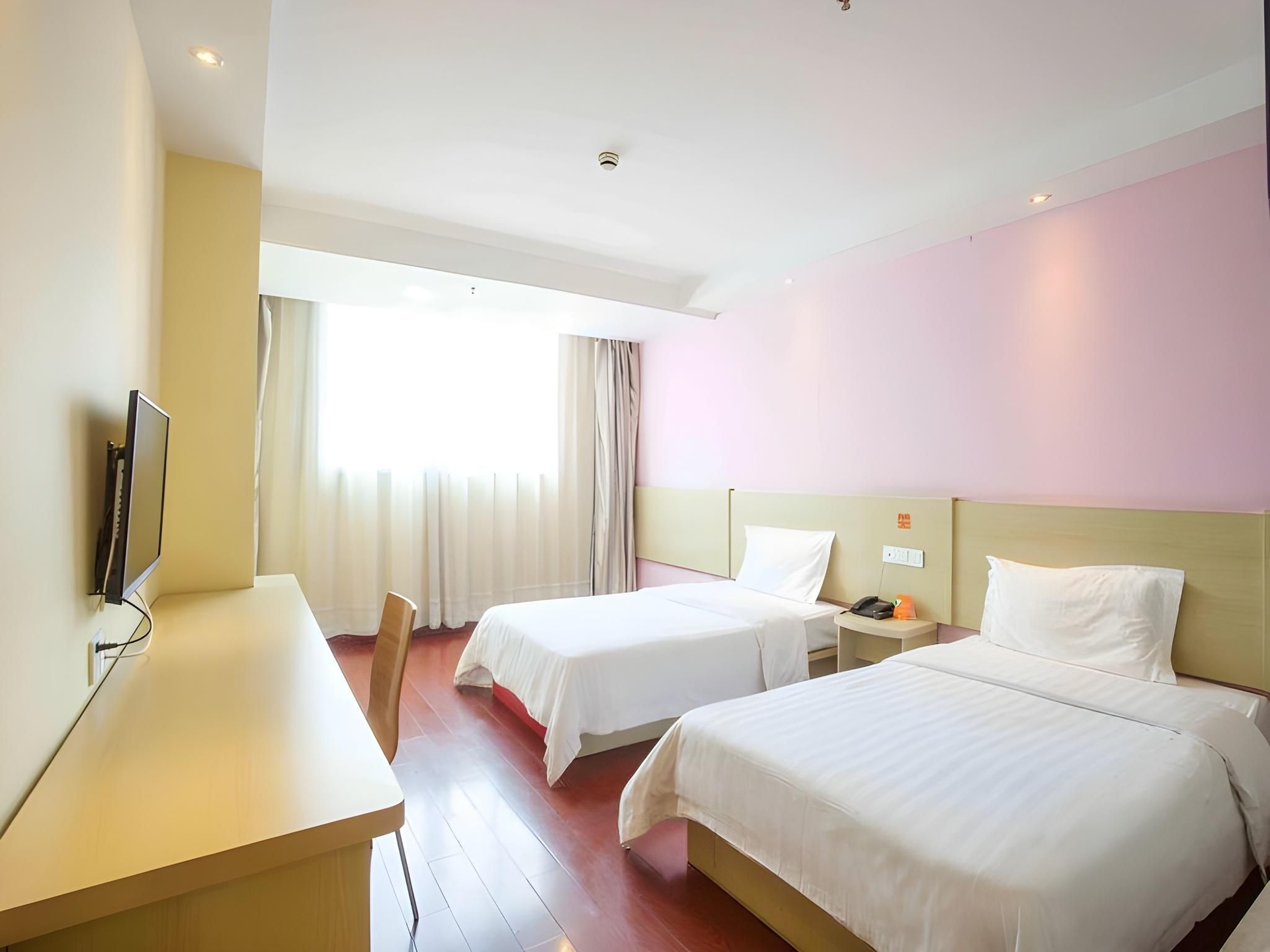 7 เดย์ส อินน์ เทียนจิน เรลเวย์ สเตชัน (7 Days Inn Tianjin Railway Station)2
