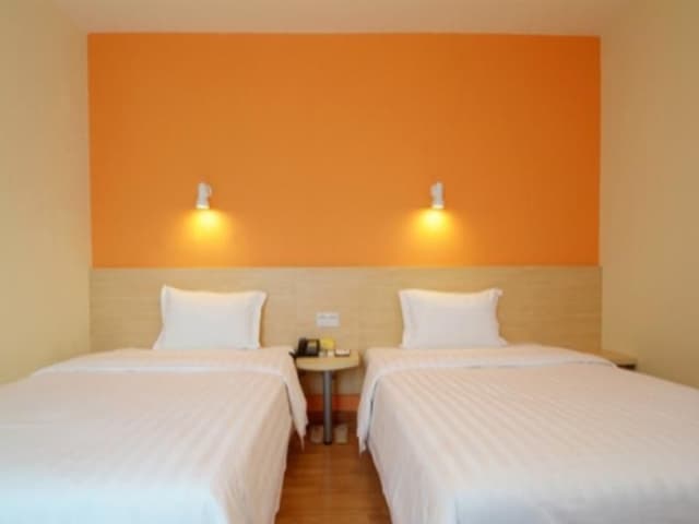 7 Days - Zizhu Twin Room