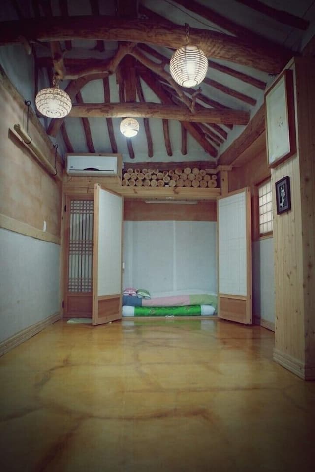 Traditional Studio (An-Chae)