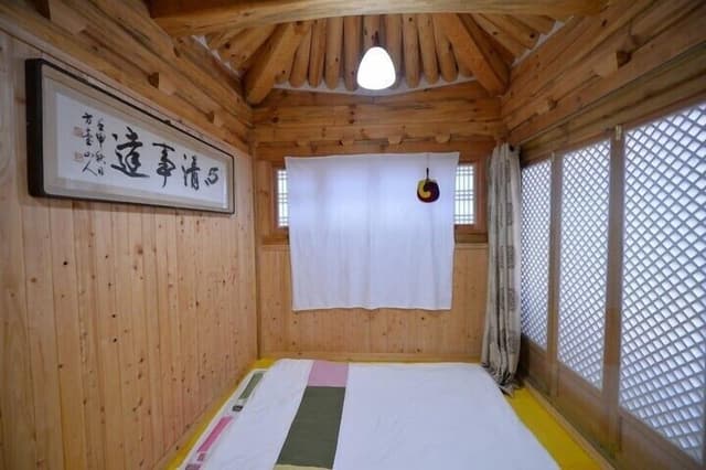 Traditional Studio (Byul-Chae)