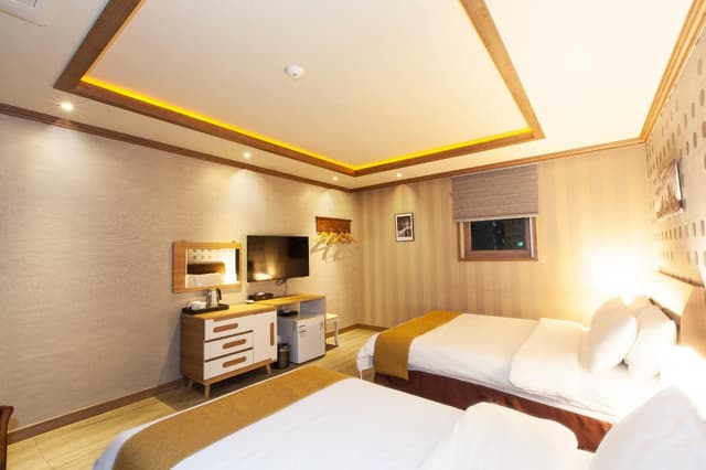 Deluxe Twin Rooms