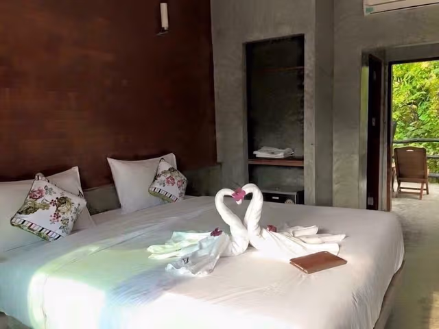 Economy Room