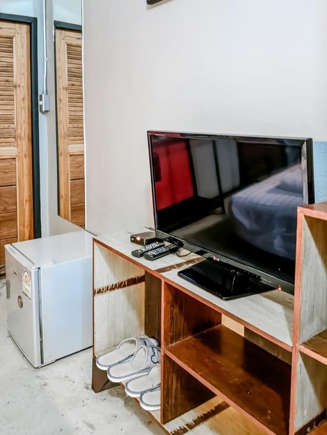 Standard Twin Beds Room
