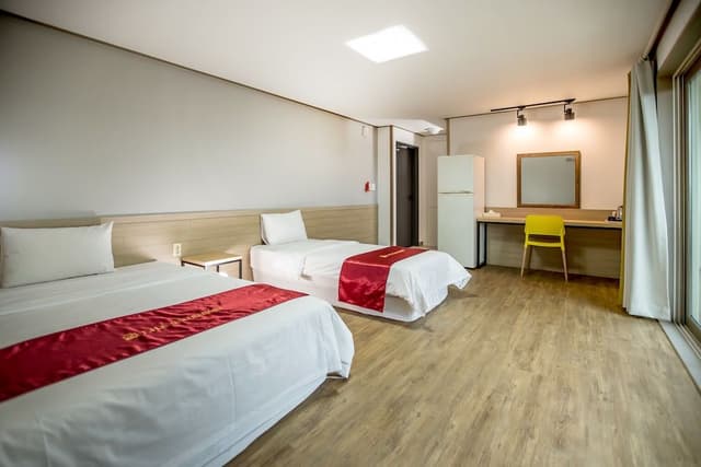 Standard Room, Non Smoking (Cooking not available, Bed type random)