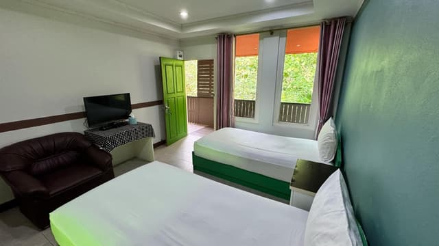 High Floor Twin Room for 2 People Non-Smoking