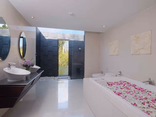 Suite Private Pool Villa