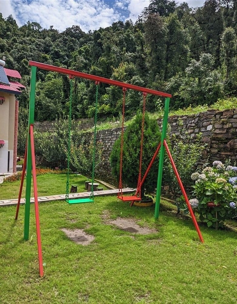 Mist n Meadows Resort3