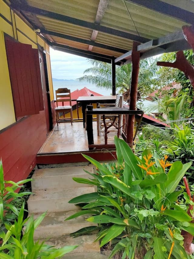 Bungalow with Garden View