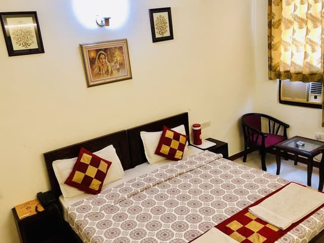 Deluxe AC Room