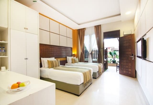 Twin Room, Pool View