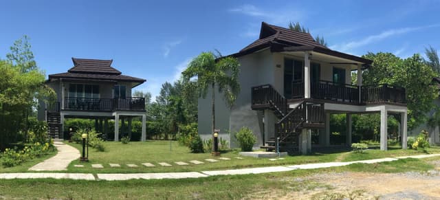 Villa with Garden View