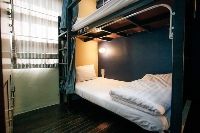 6 Beds Mixed Dormitory