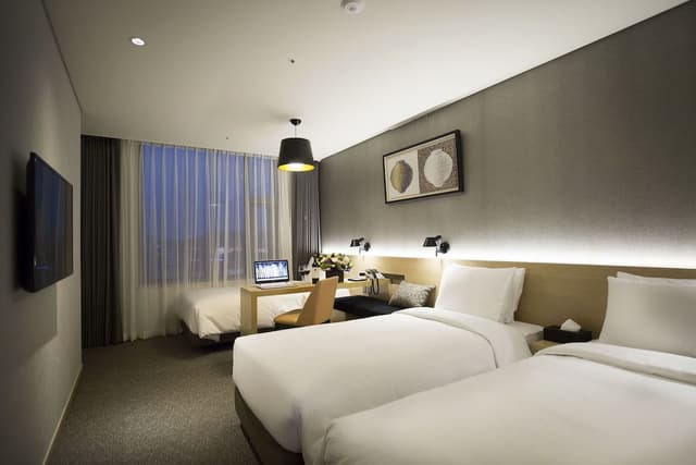 Deluxe Triple Room