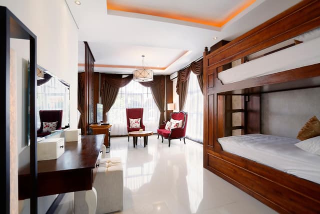 Family Suite