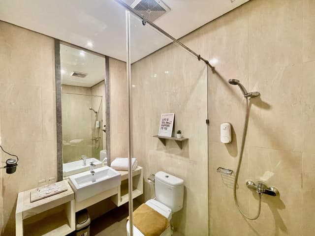 Summer Deluxe Room with King Bed Only