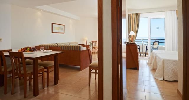 1 Bedroom Apartment Side Sea View