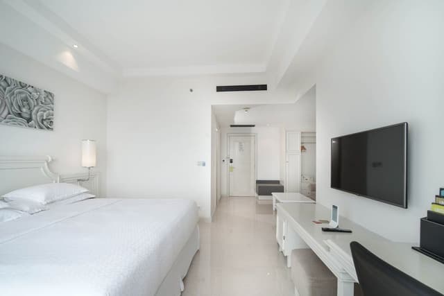 Signature Room, 1 King Bed with Sofa bed