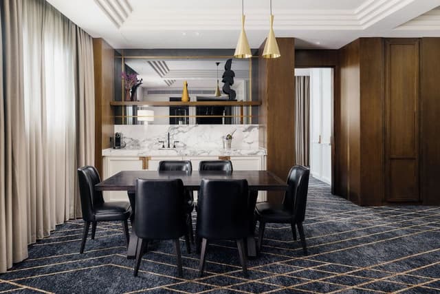 Suite (Mackey)