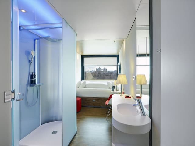 Premium Room, 1 King Bed (View)