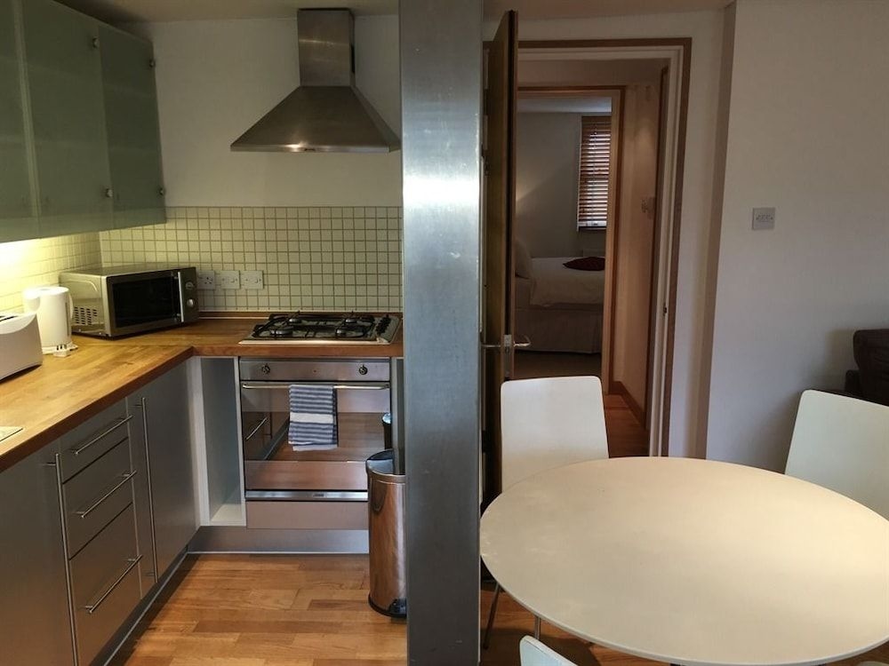 Paddington Southwick Street Apartment0