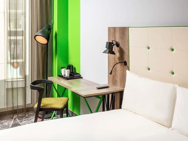 Room, 2 Twin Beds (The Duet)