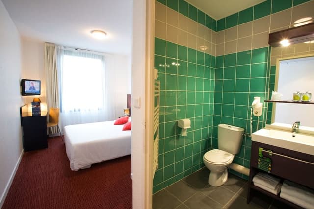 Standard Room, 1 Queen Bed