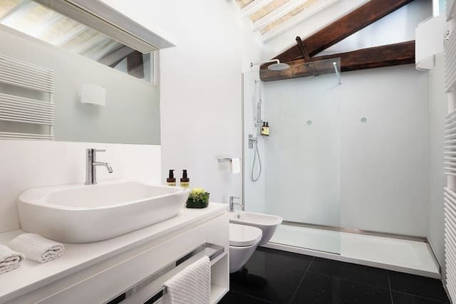 Scanderbeg Suite