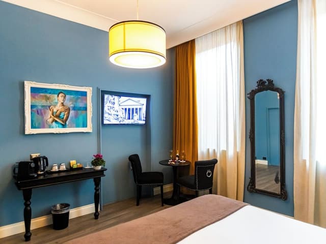 Deluxe Double Room, City View
