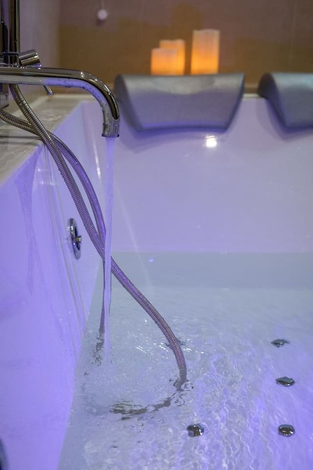 Romantic Studio Suite, Hot Tub