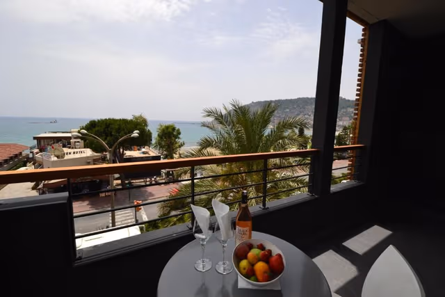 King Room with Sea View - Annex Building